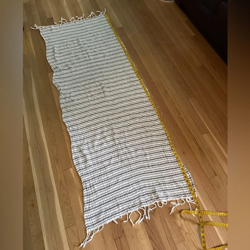 Minimalist Neutral Hand-Loomed Cotton Gray/White Tassel Throw 27.5” x 72” Gute